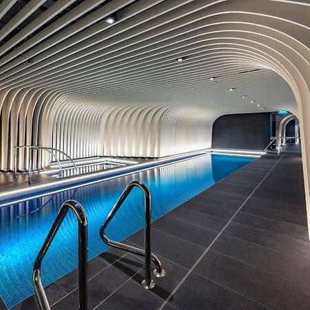 Skye Suites סידני מראה חיצוני תמונה The pool at The Standard London